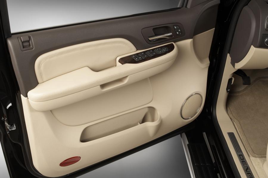  GMC Sierra Denali 2007 года  (фото 30 из 43)